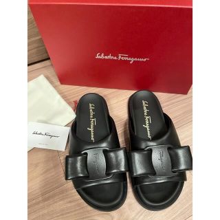 サルヴァトーレフェラガモ(Salvatore Ferragamo)のフェラガモ　スリッパ　サンダル　レザー(サンダル)