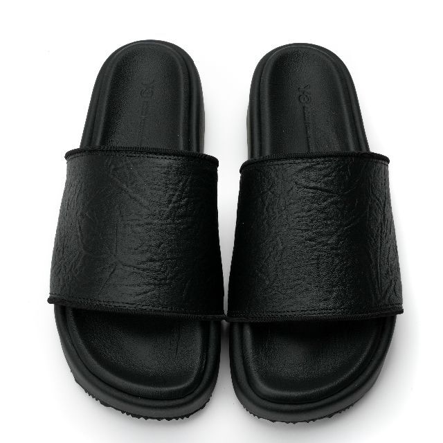 Y-3(ワイスリー)の新品 Y-3 SLIDES 26.5cm メンズの靴/シューズ(サンダル)の商品写真