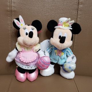 ディズニー イースター たまご ぬいぐるみバッジ ミッキー ミニー(キャラクターグッズ)