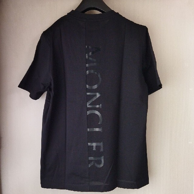 MONCLER(モンクレール)のMAGLIA T-SHIRT S【 BLACK 】MONCLER モンクレール メンズのトップス(Tシャツ/カットソー(半袖/袖なし))の商品写真