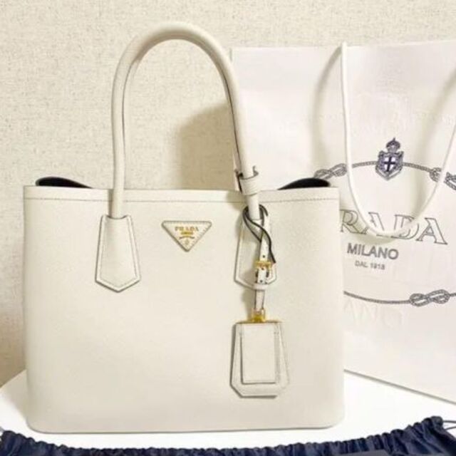 大量入荷 PRADA - PRADA プラダ サフィアーノ バッグ 白 ダブルバッグ