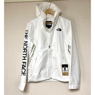 ザノースフェイス(THE NORTH FACE)のメンズ新品★海外限定★ノースフェイス マウンテンパーカー 白 S★アウトドア 雨(マウンテンパーカー)