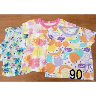 ニシマツヤ(西松屋)の西松屋半袖90cm2枚＋西松屋ノースリーブ90cm(Tシャツ/カットソー)