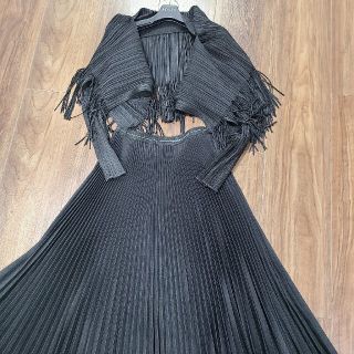 プリーツプリーズイッセイミヤケ(PLEATS PLEASE ISSEY MIYAKE)のイッセイミヤケPLEASE！大人気完売！(カーディガン)