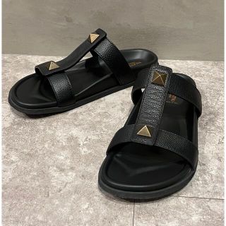 ヴァレンティノ(VALENTINO)のヴァレンティノ  サンダル　スタッズ　valentino サイズ42(サンダル)