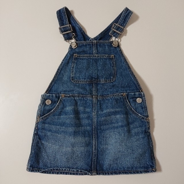 babyGAP(ベビーギャップ)のbaby Gap ベビーギャップ 95㎝ デニム ジャンパースカート キッズ/ベビー/マタニティのキッズ服女の子用(90cm~)(ワンピース)の商品写真