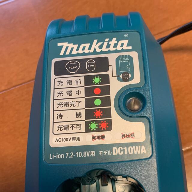 Makita(マキタ)のマキタ　バッテリー　充電器　BL1013 スポーツ/アウトドアの自転車(工具/メンテナンス)の商品写真