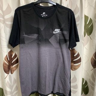 ナイキ(NIKE)のNIKE Tシャツ(Tシャツ/カットソー(半袖/袖なし))