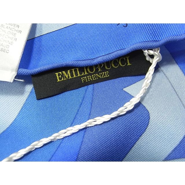 ●正規品新品　エミリオプッチ　シルクスカーフ　67ｘ67cm位
