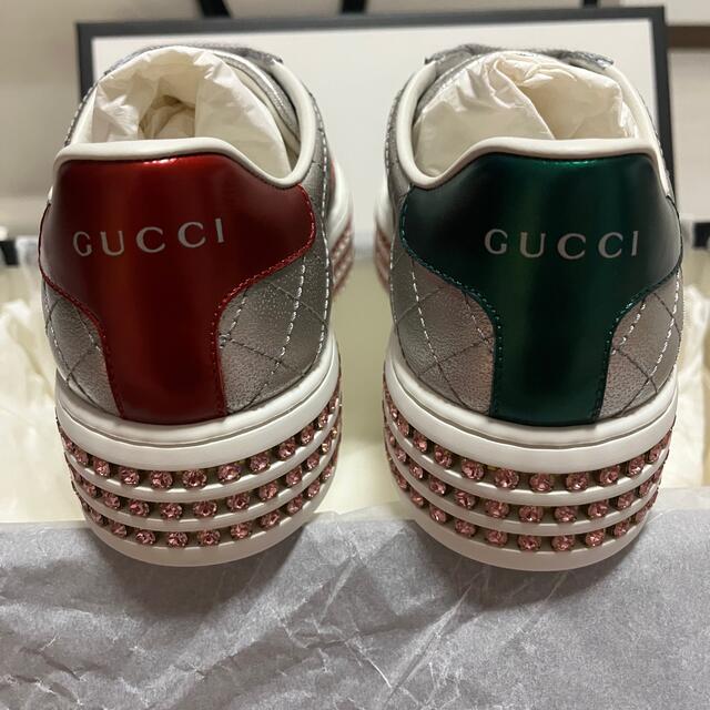 Gucci(グッチ)のgucci エンブロイダリークリスタル　スニーカー　新品 レディースの靴/シューズ(スニーカー)の商品写真