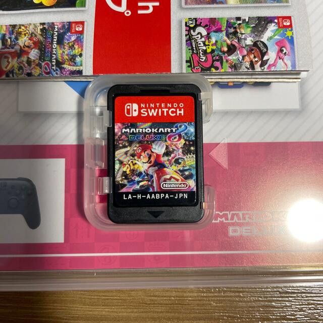 Nintendo Switch(ニンテンドースイッチ)のマリオカート8 デラックス Switch エンタメ/ホビーのゲームソフト/ゲーム機本体(家庭用ゲームソフト)の商品写真