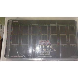 遊戯王 海外 2022 JUDGE プレイマット スリーブ(シングルカード)