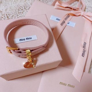 アウトレット 美品 miumiu アクセサリー ブレスレット いちご