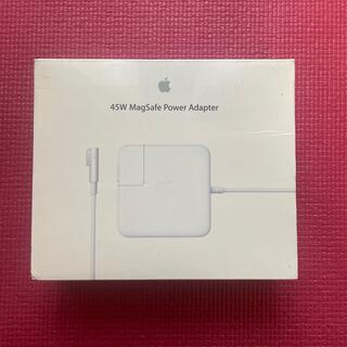 アップル(Apple)の【新品】 Apple 45W MagSafe電源アダプタ for MacBook(PC周辺機器)