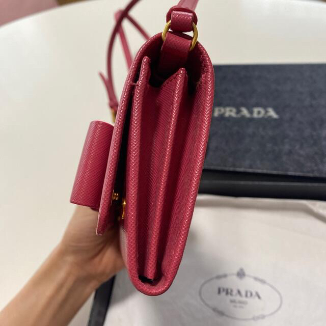 PRADA(プラダ)のプラダ　ショルダーウォレット レディースのファッション小物(財布)の商品写真