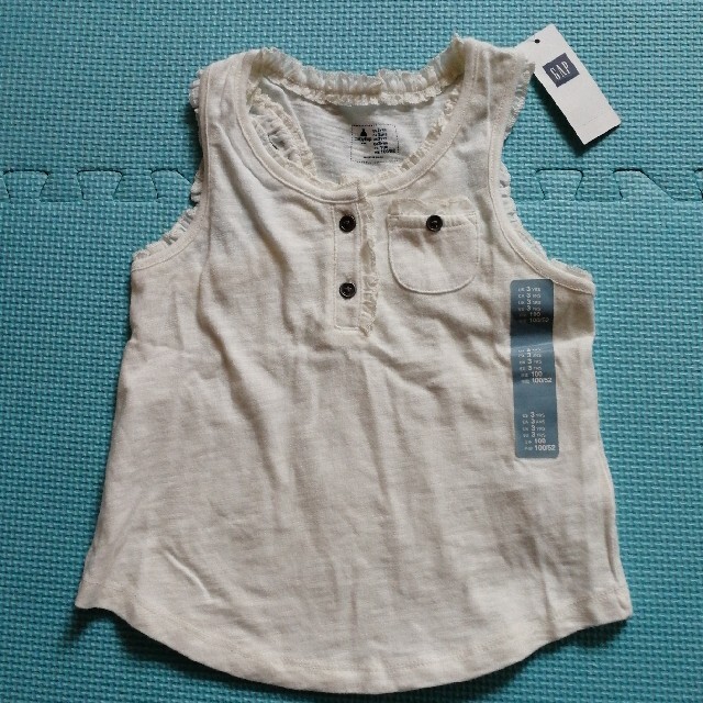 GAP(ギャップ)のギャップ　タンクトップ キッズ/ベビー/マタニティのキッズ服女の子用(90cm~)(Tシャツ/カットソー)の商品写真