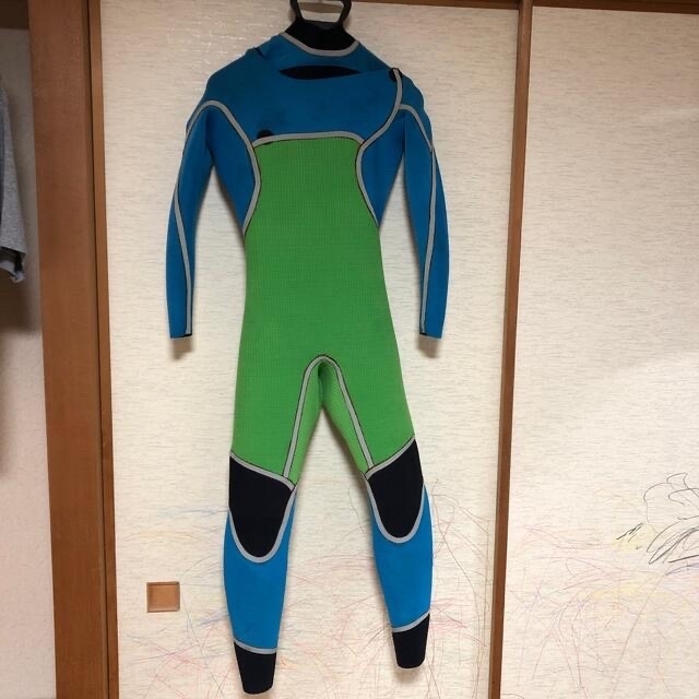 patagonia - patagonia ウエットスーツ サイズ4 レディースの patagonia - patagonia ウエットスーツ サイズ4 レディースの