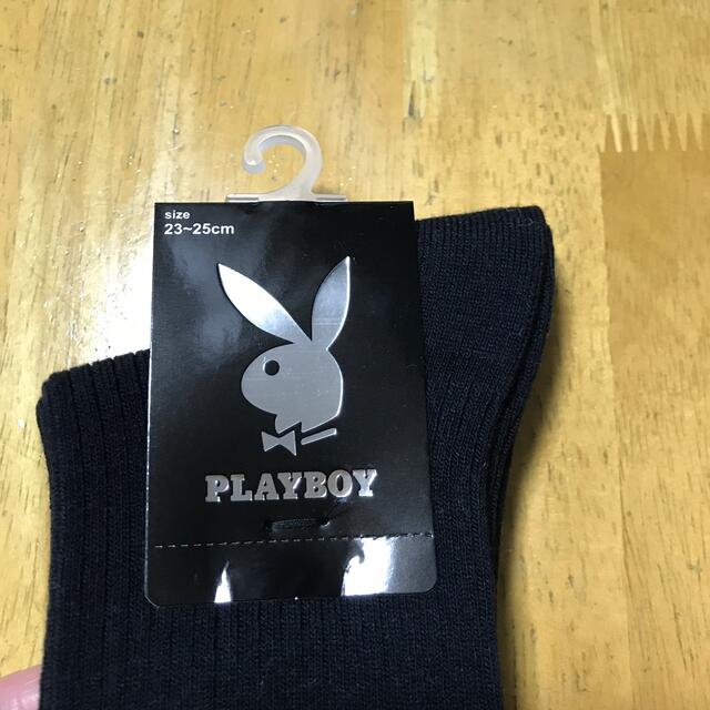 PLAYBOY(プレイボーイ)のワンポイントハイソックス (36cm丈) レディースのレッグウェア(ソックス)の商品写真