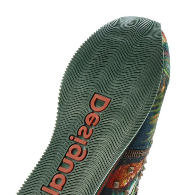 DESIGUAL(デシグアル)の新品✨タグ付き♪定価17,900円　デシグアル　スニーカー　大特価‼️ レディースの靴/シューズ(スニーカー)の商品写真