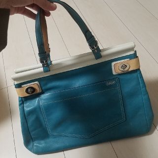 コーチ(COACH)のCOACH　コーチ　バッグ　グリーン　緑(トートバッグ)