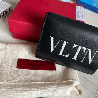 VALENTINO ヴァレンティノ ビッグロゴ 折財布