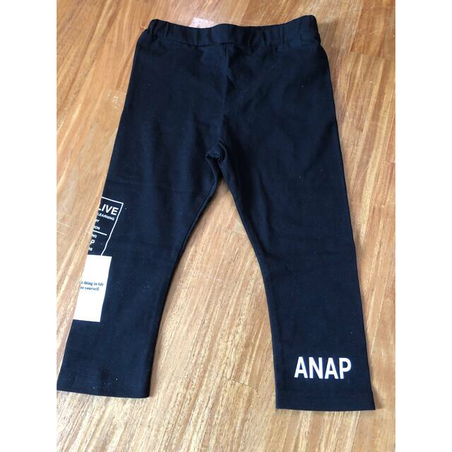 ANAP Kids(アナップキッズ)の【ANAP KIDS】7分丈ロゴレギンス キッズ/ベビー/マタニティのキッズ服女の子用(90cm~)(パンツ/スパッツ)の商品写真