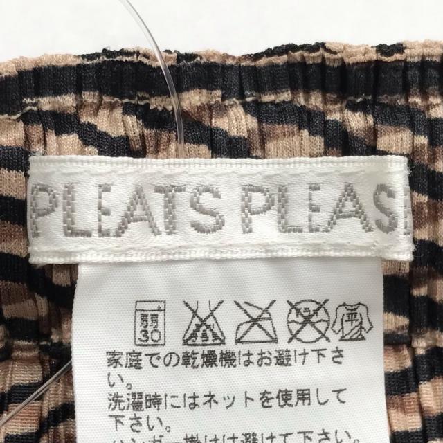 PLEATS PLEASE ISSEY MIYAKE - プリーツプリーズ ハーフパンツ サイズ3