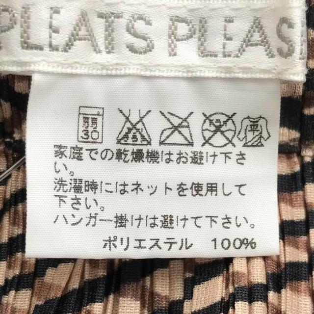 PLEATS PLEASE ISSEY MIYAKE - プリーツプリーズ ハーフパンツ サイズ3