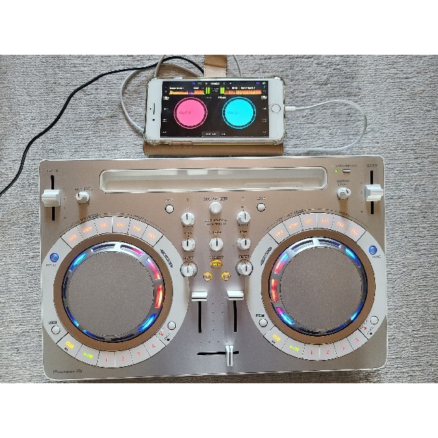 DJコントローラー DDJ-WEGO4　DDJ-WEGO　Pioneer 楽器のDJ機器(DJコントローラー)の商品写真