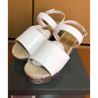 ラナン(Ranan)のパイソン柄厚底サンダル👡✨(サンダル)