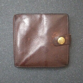 イルビゾンテ(IL BISONTE)のイルビゾンテ　財布　二つ折り財布　コンパクト(折り財布)