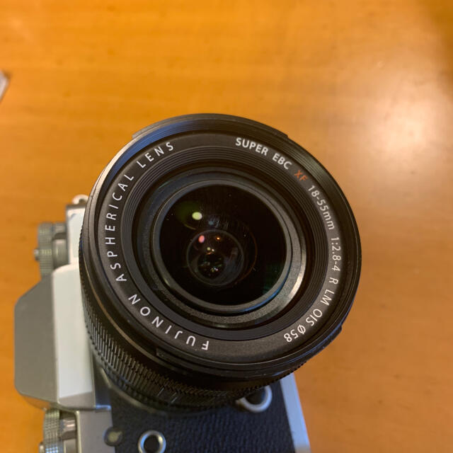 富士フイルム(フジフイルム)のFUJI FILM XF 18-55mm F2.8-4 R LM OIS レンズ スマホ/家電/カメラのカメラ(レンズ(ズーム))の商品写真