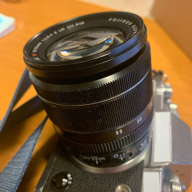 富士フイルム(フジフイルム)のFUJI FILM XF 18-55mm F2.8-4 R LM OIS レンズ スマホ/家電/カメラのカメラ(レンズ(ズーム))の商品写真