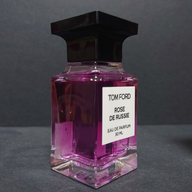TOM FORD(トムフォード)のローズ　ド　リュスィー　トムフォード コスメ/美容の香水(ユニセックス)の商品写真