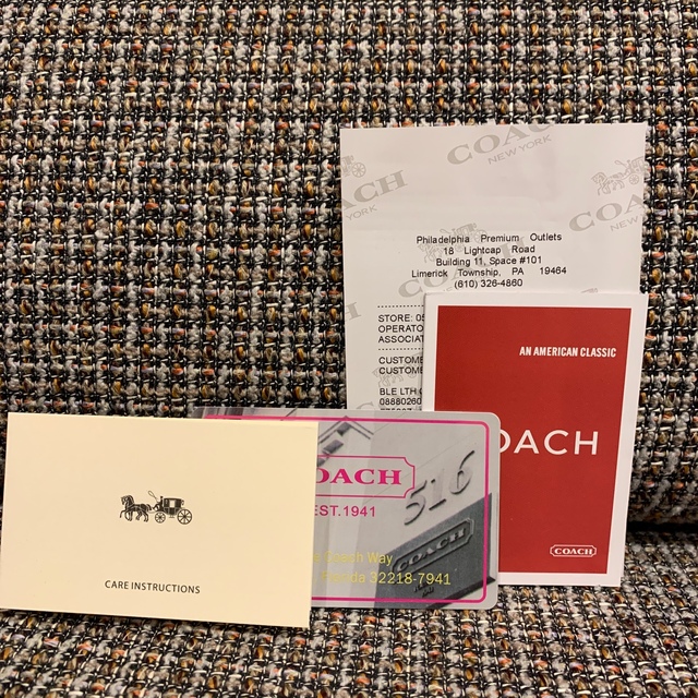 COACH(コーチ)の75087 コーチ　長財布　ブラウン×ホワイトライン メンズのファッション小物(長財布)の商品写真