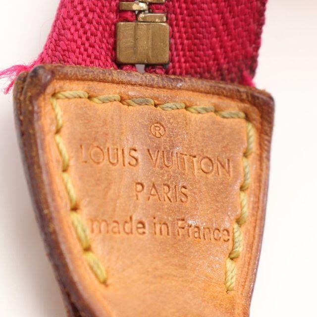 LOUIS VUITTON(ルイヴィトン)のポシャットアクセソワール モノグラムヴェルニイカットフラワー ローズアンディアン レディースのバッグ(ハンドバッグ)の商品写真