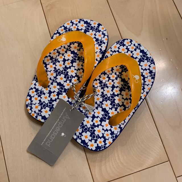 ampersand(アンパサンド)の新品　アンパサンド　ピーチサンダル　15cm Ampersand 花柄 キッズ/ベビー/マタニティのキッズ靴/シューズ(15cm~)(サンダル)の商品写真