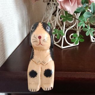 木製 お座り犬の置物 木彫りのオブジェ(その他)