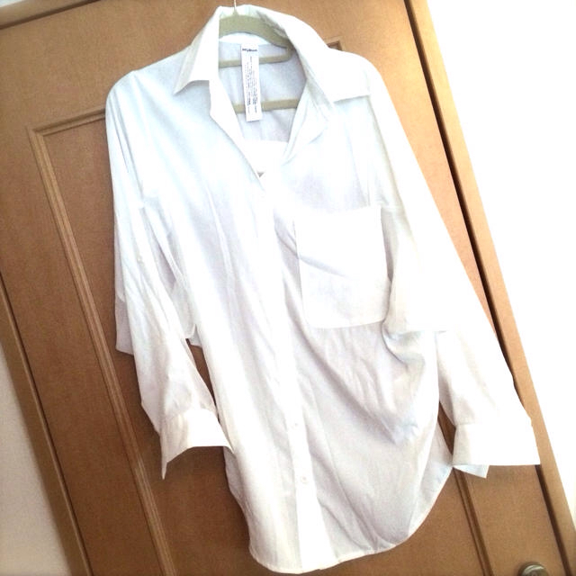 MURUA(ムルーア)のとおおお様専用 MURUA 白シャツ レディースのトップス(シャツ/ブラウス(長袖/七分))の商品写真
