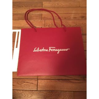 Salvatore Ferragamo(ショップ袋)のフリマアイテム一覧 Salvatore Ferragamo(ショップ袋)のフリマアイテム一覧