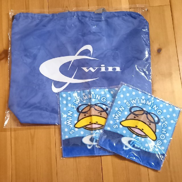 SWIN エコバッグ タオル2枚　セット レディースのバッグ(エコバッグ)の商品写真
