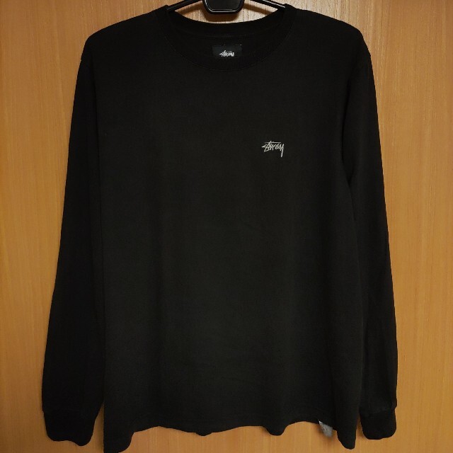 STUSSY(ステューシー)のSTUSSYシンプル白刺繍ロゴ長袖TシャツMサイズ黒ステューシーBLACKロンＴ メンズのトップス(Tシャツ/カットソー(七分/長袖))の商品写真