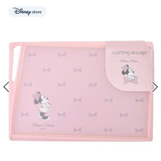 ディズニー(Disney)の★DISNEY STORE 完売 ミニー まな板 ピンク(調理道具/製菓道具)