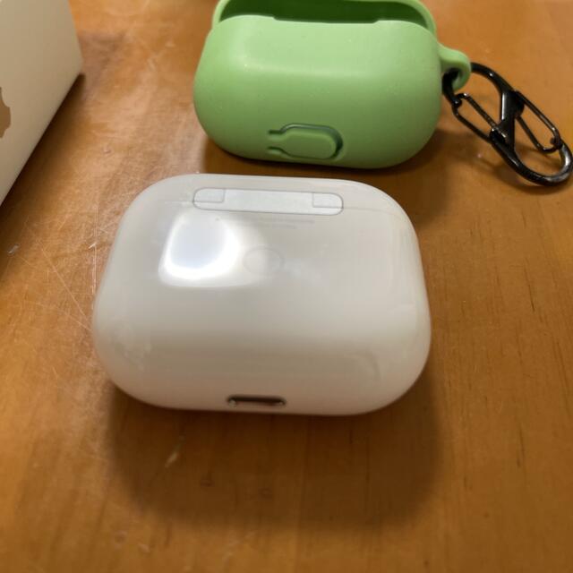 Apple(アップル)のapple airpods 第3世代 スマホ/家電/カメラのオーディオ機器(ヘッドフォン/イヤフォン)の商品写真