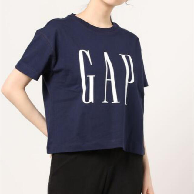 GAP(ギャップ)の Gapロゴ ドライジャージ Tシャツ　大人も子供も着用可能　新品　送料無料 レディースのトップス(Tシャツ(半袖/袖なし))の商品写真