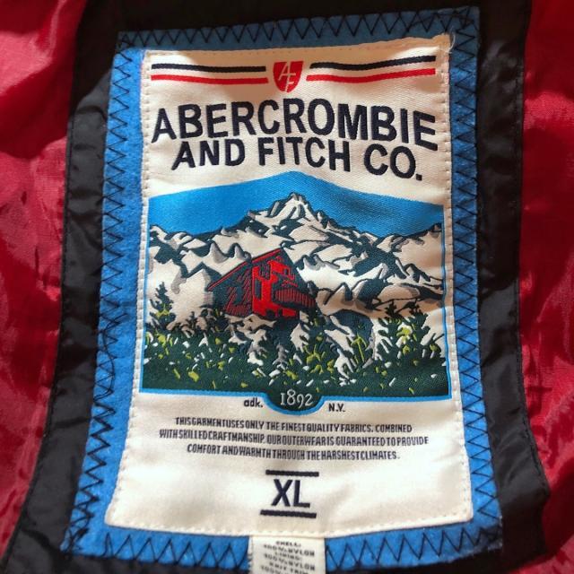 Abercrombie&Fitch(アバクロンビーアンドフィッチ)のアバクロンビーアンドフィッチ サイズXL - メンズのジャケット/アウター(ダウンジャケット)の商品写真