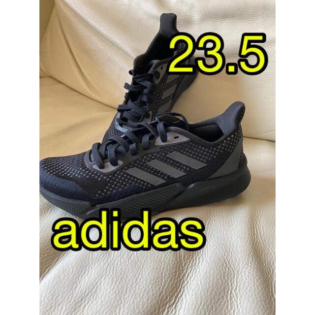 adidas(アディダス)のadidas アディダス　スニーカー新品未使用 レディースの靴/シューズ(スニーカー)の商品写真