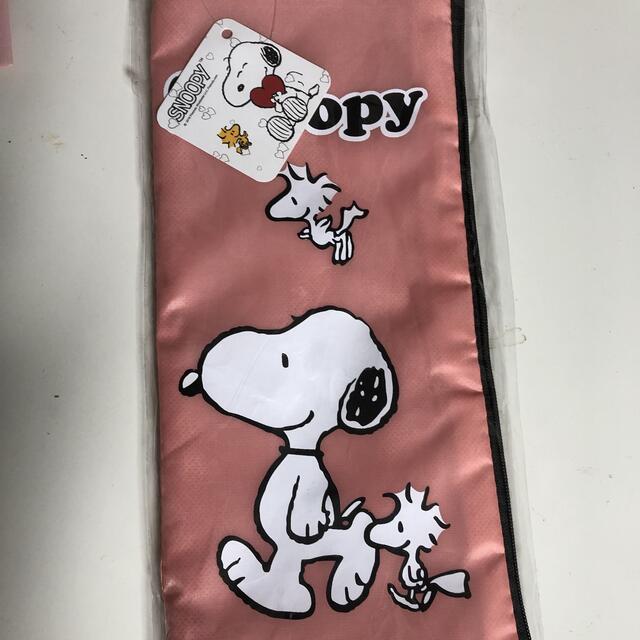 SNOOPY(スヌーピー)のスヌーピー折りたたみ傘ケース✨新品未使用 エンタメ/ホビーのおもちゃ/ぬいぐるみ(キャラクターグッズ)の商品写真