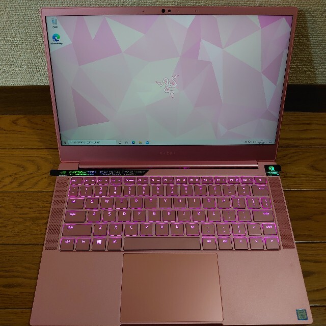 Razer Blade Stealth 13 ピンク