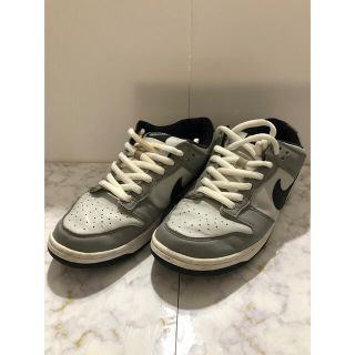 ナイキ(NIKE)のじぃ様【美品】NIKE DUNK LO （ナイキ　ダンク　ロー）(スニーカー)